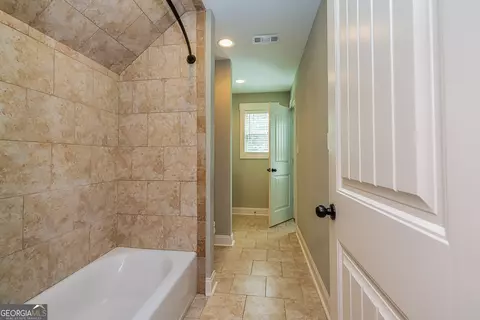 Entry Way - 410 Wicklow St, Tyrone, GA 30290 photo 2 of 2