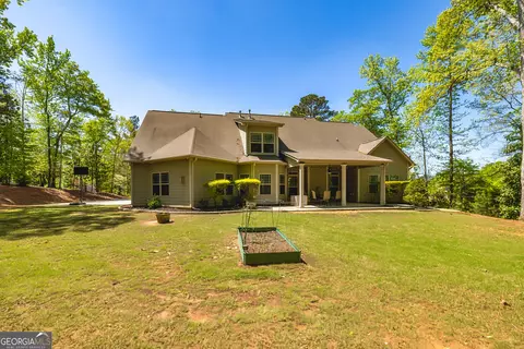 Exterior - 410 Wicklow St, Tyrone, GA 30290 photo 10 of 15