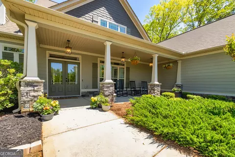 Exterior - 410 Wicklow St, Tyrone, GA 30290 photo 4 of 15