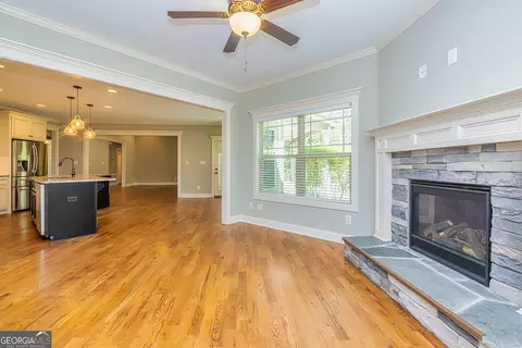 Living - 410 Wicklow St, Tyrone, GA 30290 photo 7 of 7
