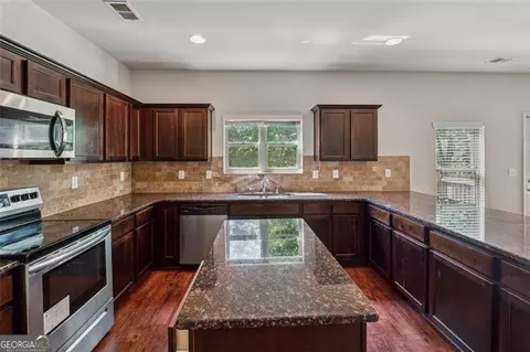 365 Lamont Ln, Hampton, GA 30228 photo 9