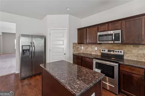 365 Lamont Ln, Hampton, GA 30228 photo 10