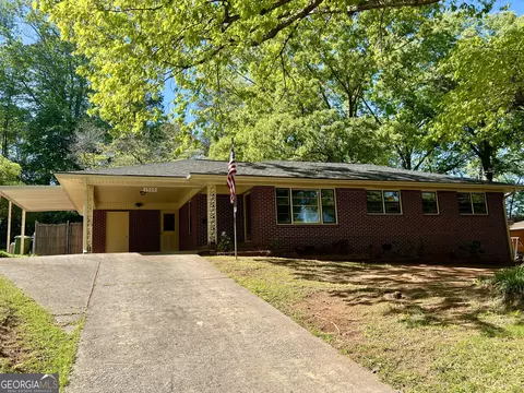 1520 Oakview Dr, Griffin, GA 30223