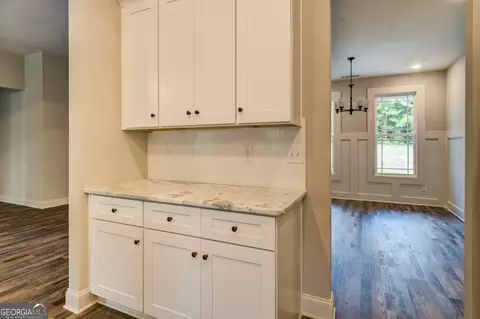 Entry Way - 282 Perkins Rd, Barnesville, GA 30204 photo 8 of 12