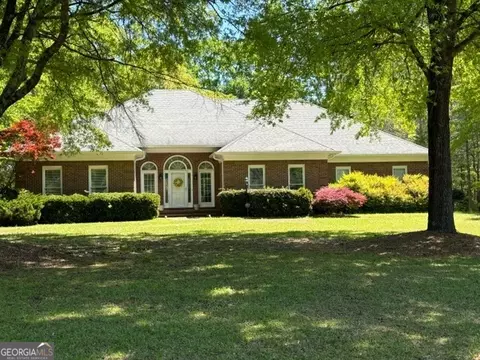 209 Westchester Dr, Griffin, GA 30223