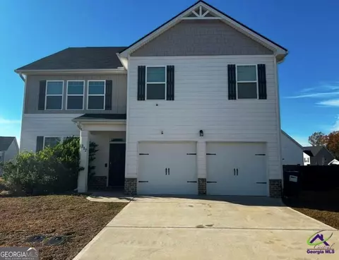 217 Barnyard Way, Perry, GA 31069