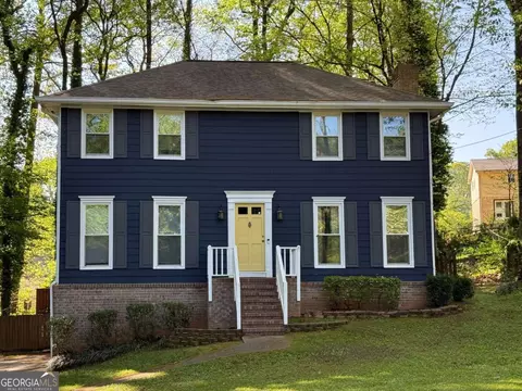275 Royal Oaks Ter, Stone Mountain, GA 30087