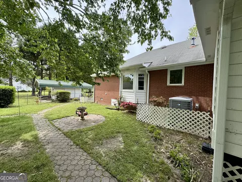 Exterior - 2660 Beeks Rd, Williamson, GA 30292 photo 10 of 16
