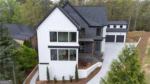 1043 Highland Village Trl, Mableton, GA 30126