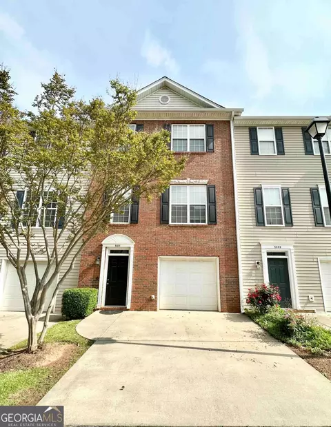 5401 Fox Creek Ln, Norcross, GA 30071