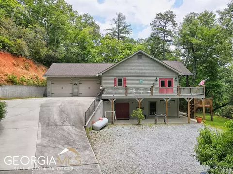 291 Smokehouse Knob Dr, Rabun Gap, GA 30568