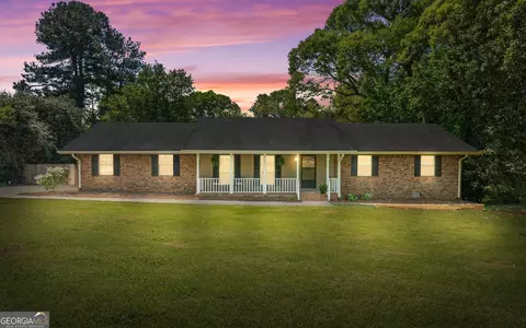 25 Hickory Dr, Stockbridge, GA 30281