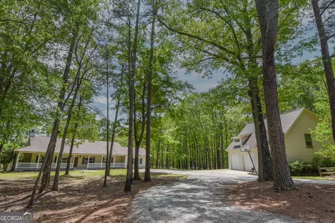 1940 Vega Rd, Meansville, GA 30256