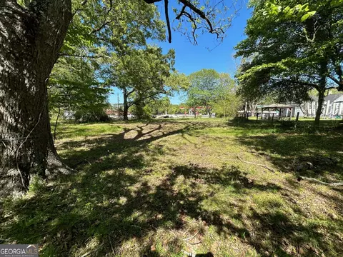 341 Harbins Rd, Dacula, GA 30019