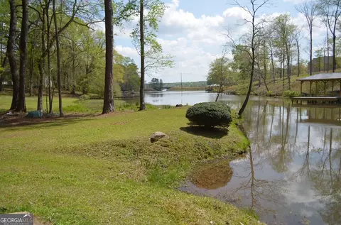 1539 Tobesofkee Point Dr, Macon, GA 31220
