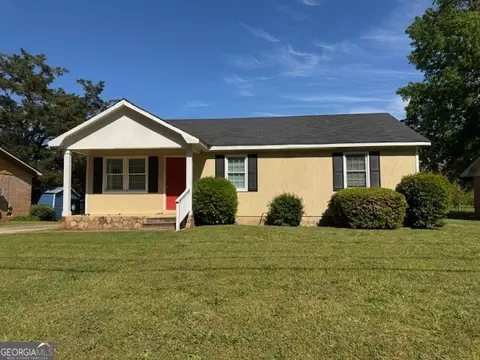 448 Vienna Cir, Fort Valley, GA 31030