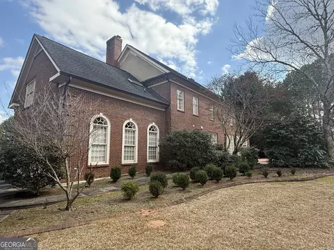 Exterior - 1621 Maple Dr, Griffin, GA 30224 photo 9 of 10