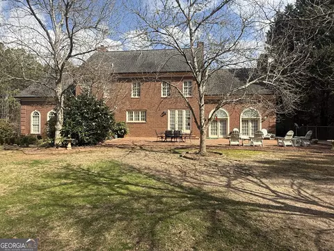 Exterior - 1621 Maple Dr, Griffin, GA 30224 photo 8 of 10
