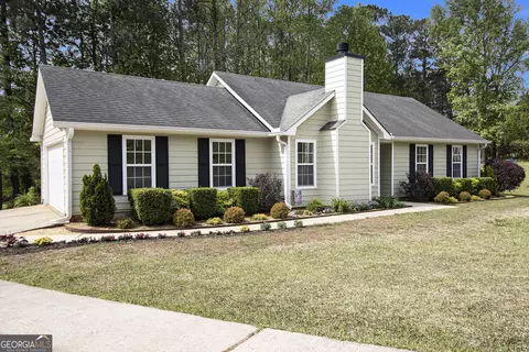 70 Bonnie Ln, Newnan, GA 30265