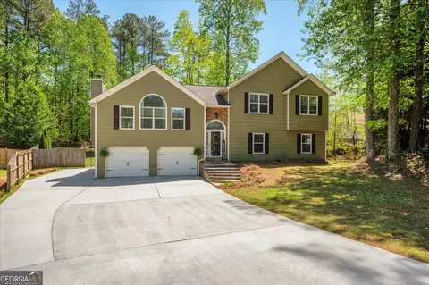 404 Queensbury Pl, Acworth, GA 30102