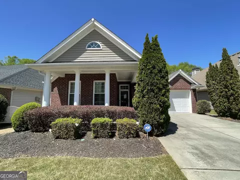 82 Keystone Cir, Newnan, GA 30265