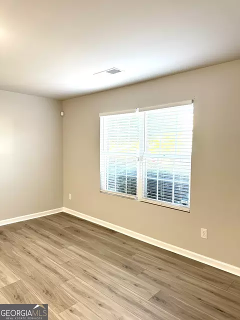 Living - 1605 Hydrangea Ln, Mcdonough, GA 30253 photo 1 of 2