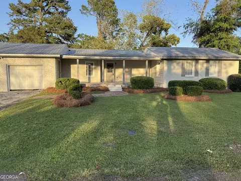 411 Judy Ann Dr, Hahira, GA 31632