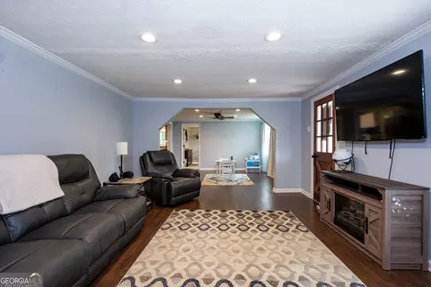 Living - 28 Jandale Dr, Lagrange, GA 30241 photo 1 of 1