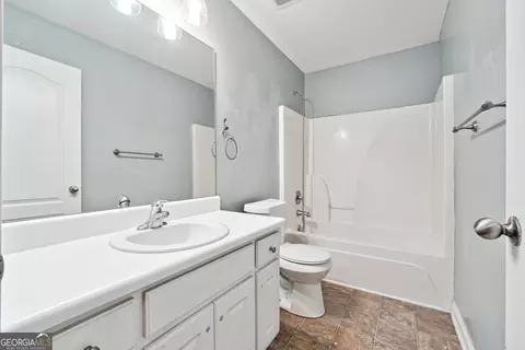 Bath - Undisclosed, Monroe, GA 30656 photo 3 of 4