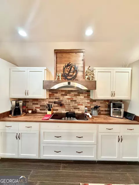 Kitchen - 138 Solid Rock Ln, Mc Rae, GA 31055 photo 5 of 7