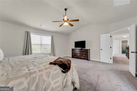 Bedroom - 1304 Slate Bend Dr, Dacula, GA 30019 photo 3 of 5