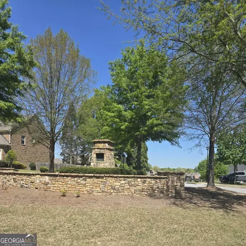 Exterior - 1304 Slate Bend Dr, Dacula, GA 30019 photo 7 of 8