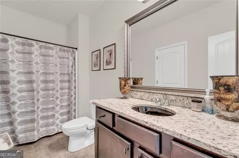 Bath - 1304 Slate Bend Dr, Dacula, GA 30019 photo 1 of 2