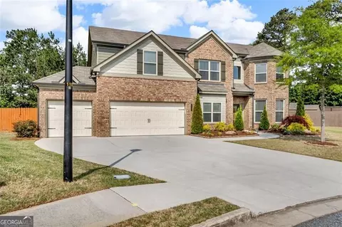 Exterior - 1304 Slate Bend Dr, Dacula, GA 30019 photo 2 of 8