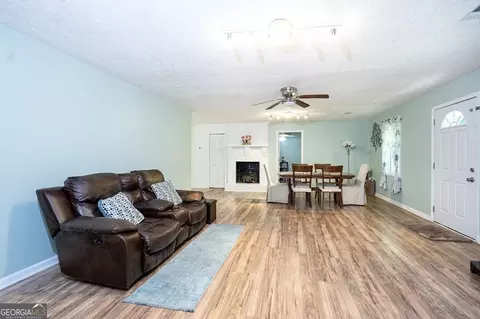 Living - 330 Hammett Rd, Lagrange, GA 30241 photo 1 of 1