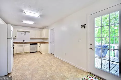 Kitchen - 330 Hammett Rd, Lagrange, GA 30241 photo 2 of 2