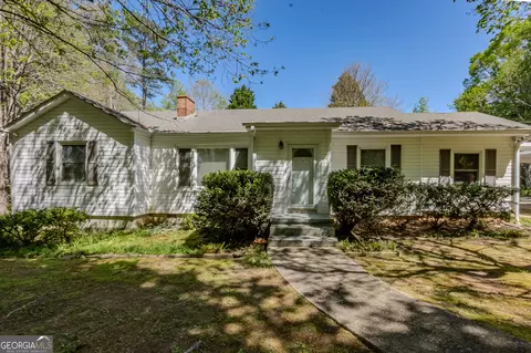 395 Hood Ave, Fayetteville, GA 30214