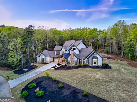 290 Pippin Cir, Clarkesville, GA 30523
