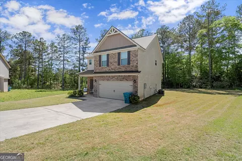 106 Thurman Ct, Jackson, GA 30233 photo 3