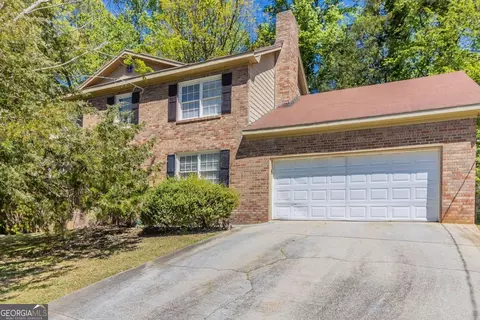 6330 Phillips Pl, Lithonia, GA 30058