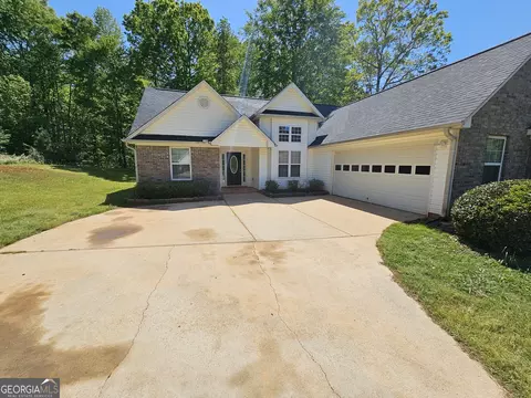 145 Cheyenne Dr, Covington, GA 30016