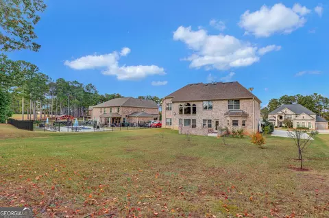 Exterior - 3705 Royer Ln, Hampton, GA 30228 photo 7 of 9