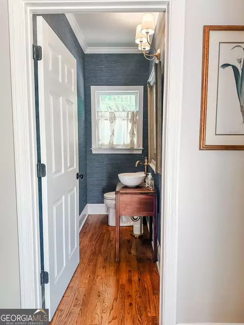 Bath - 1370 Cedar Dr, Madison, GA 30650 photo 5 of 5