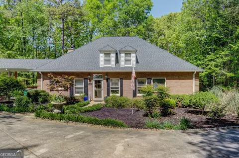520 Foxy Ln, Martin, GA 30557