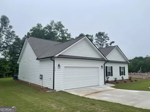 210 Wl Miller Dr, Jackson, GA 30233 photo 3