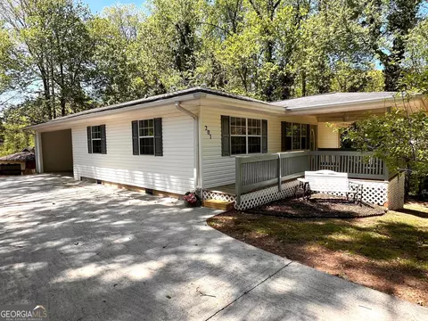 201 Oakdale Dr, Cornelia, GA 30531
