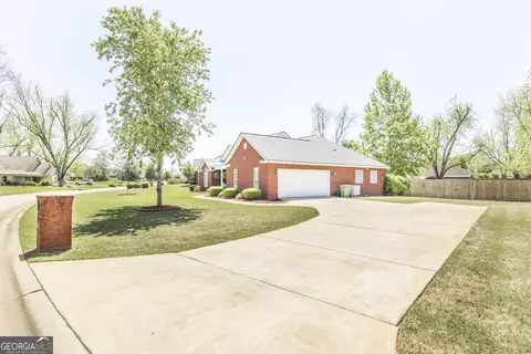 115 Desirable Ln, Perry, GA 31069