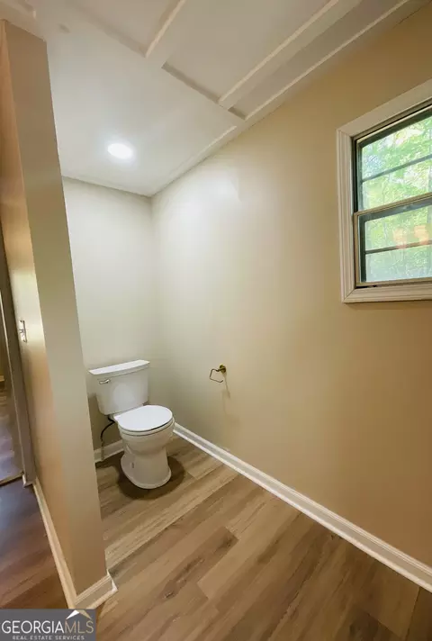 Bath - 369 Lanier Rd, Thomaston, GA 30286 photo 6 of 8