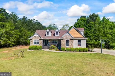 140 Buckeye Trails Dr, Commerce, GA 30530