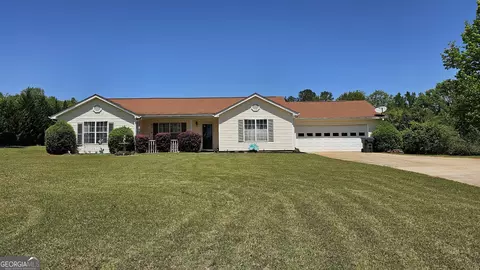 391 Maple Ridge Dr, Jackson, GA 30233